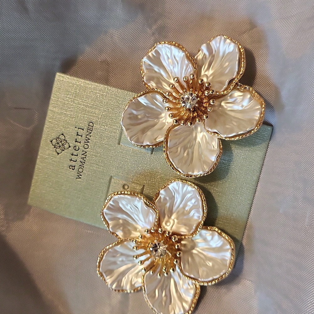 Atterri Flower Earrings Gem Detailed Brand New Te rt TL